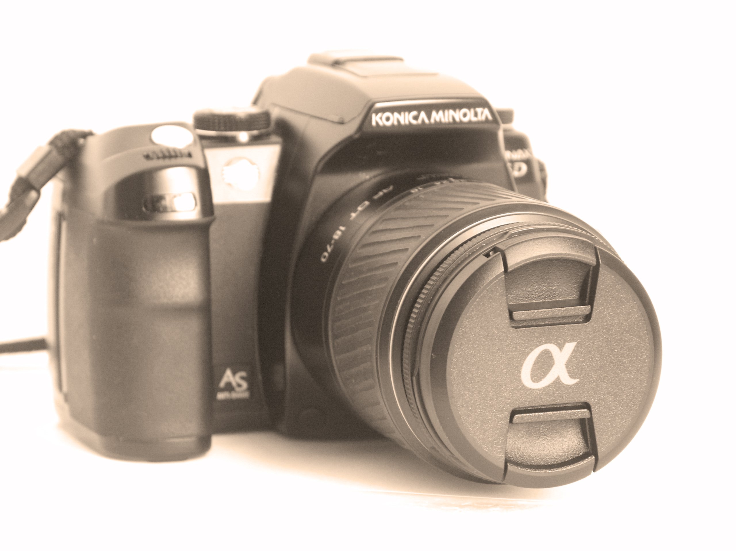 Konica Minolta dynax 5D SLR-dijital kamera (6 MP) dahil AF 18 – 70